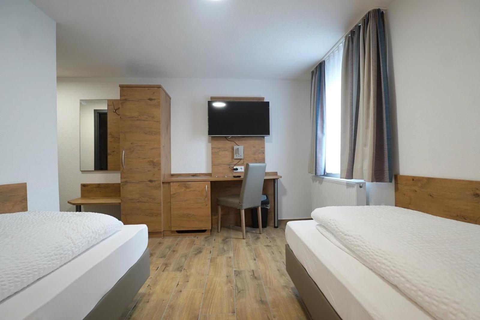 Hotel 7 Winden Spaichingen Bagian luar foto